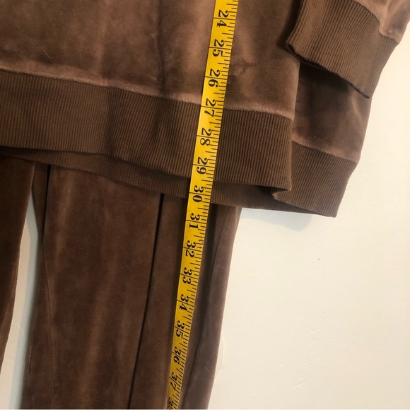 Avenue Velour Tracksuit Hoodie with Button Accents, size 18/20 pants , 26 top. - Picture 8 of 15